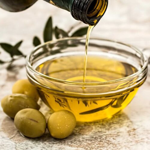 Come riconoscere un buon olio extravergine di oliva